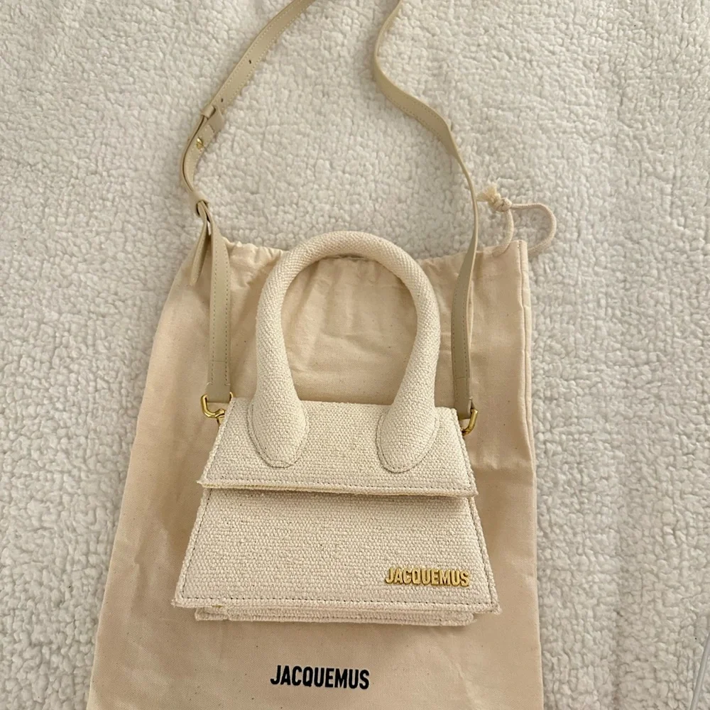 JACQUEMUS Chiquito Medium – Light Greige - Picture 4 of 14